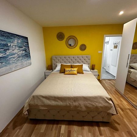 Hello Sunshine Apartment ซาดาร์ ภายนอก รูปภาพ