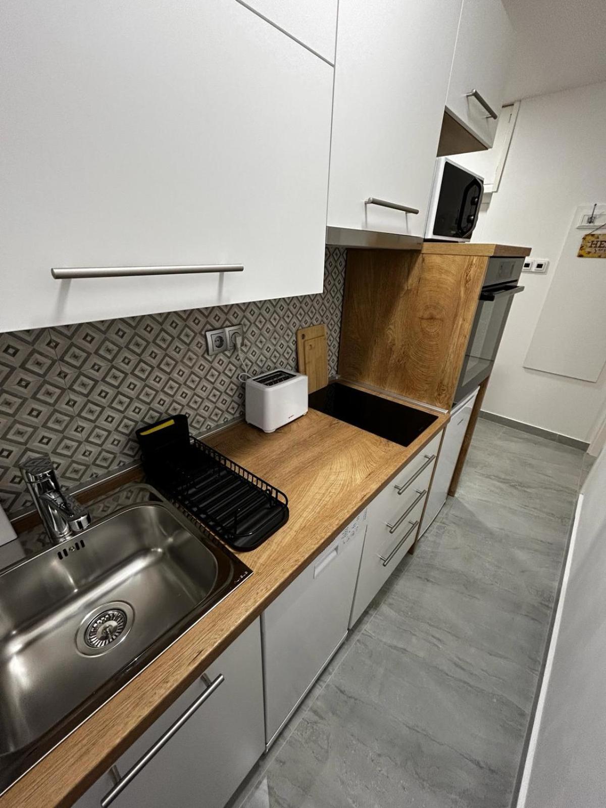 Hello Sunshine Apartment ซาดาร์ ภายนอก รูปภาพ