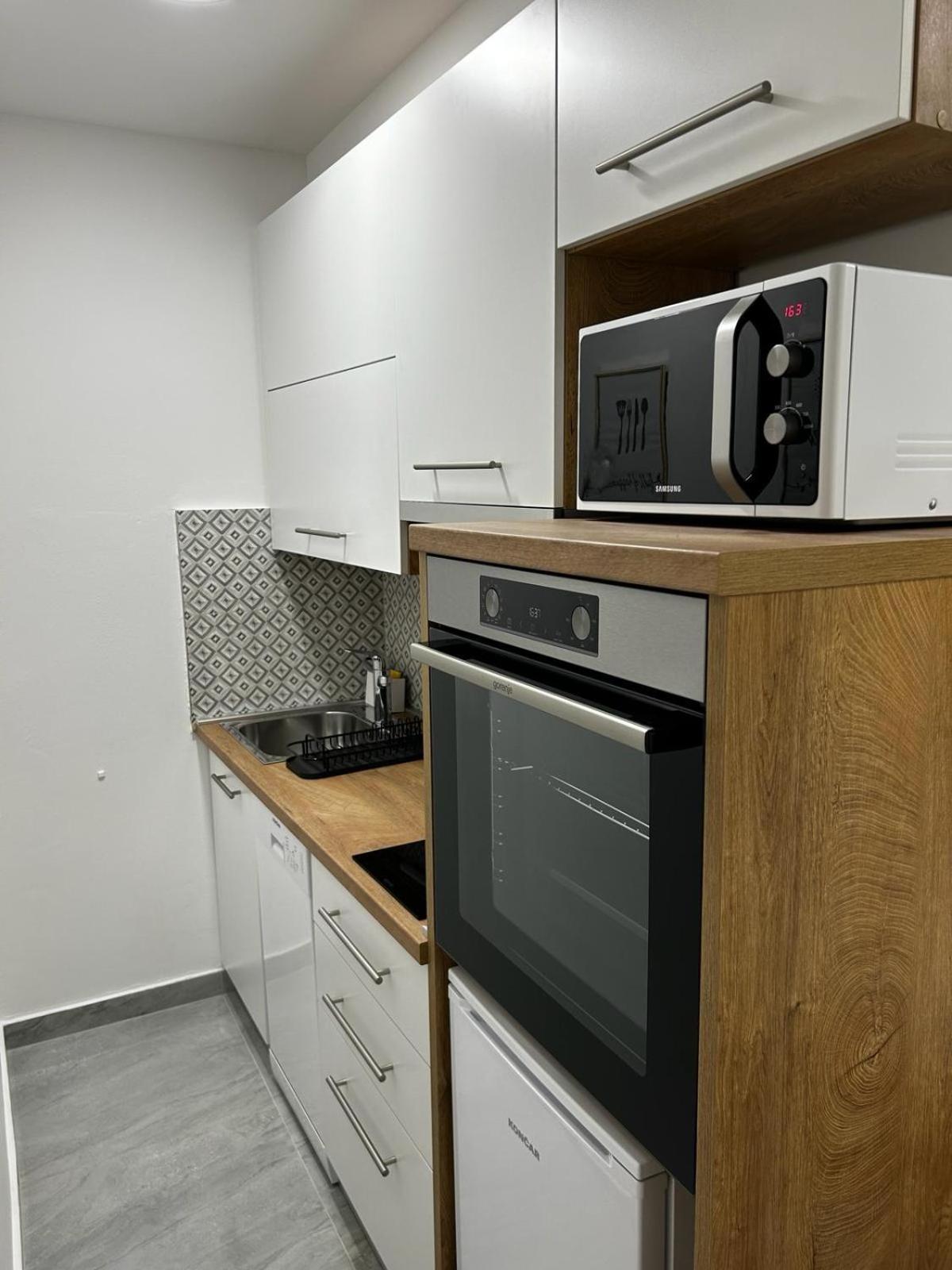 Hello Sunshine Apartment ซาดาร์ ภายนอก รูปภาพ